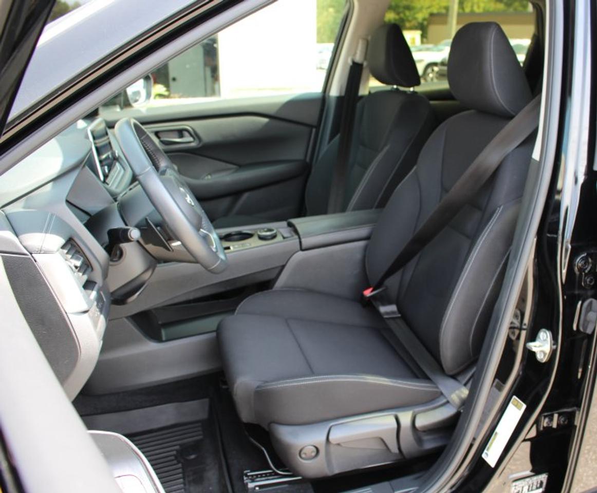 2024 Nissan Rogue S*AWD*Low Ks*Heated Seats*CarPlay*Rear Cam Photo