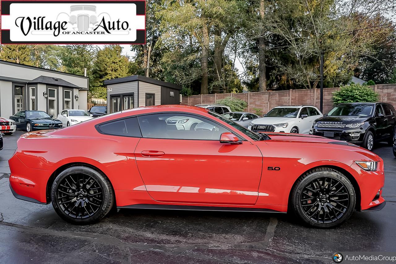 2017 Ford Mustang GT Premium Photo