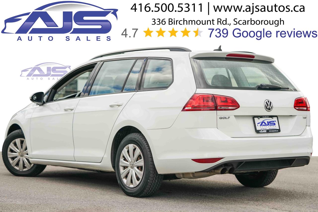 2015 Volkswagen Golf Sportwagen S Photo