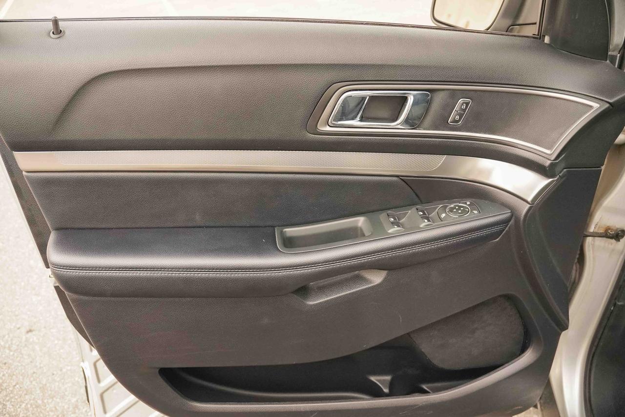 2018 Ford Explorer XLT Photo