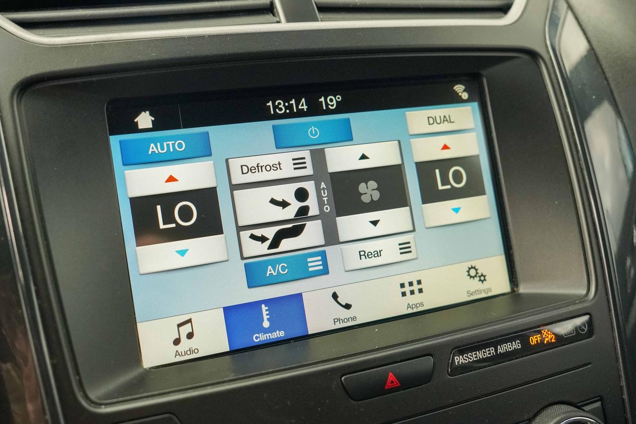 2018 Ford Explorer XLT Photo