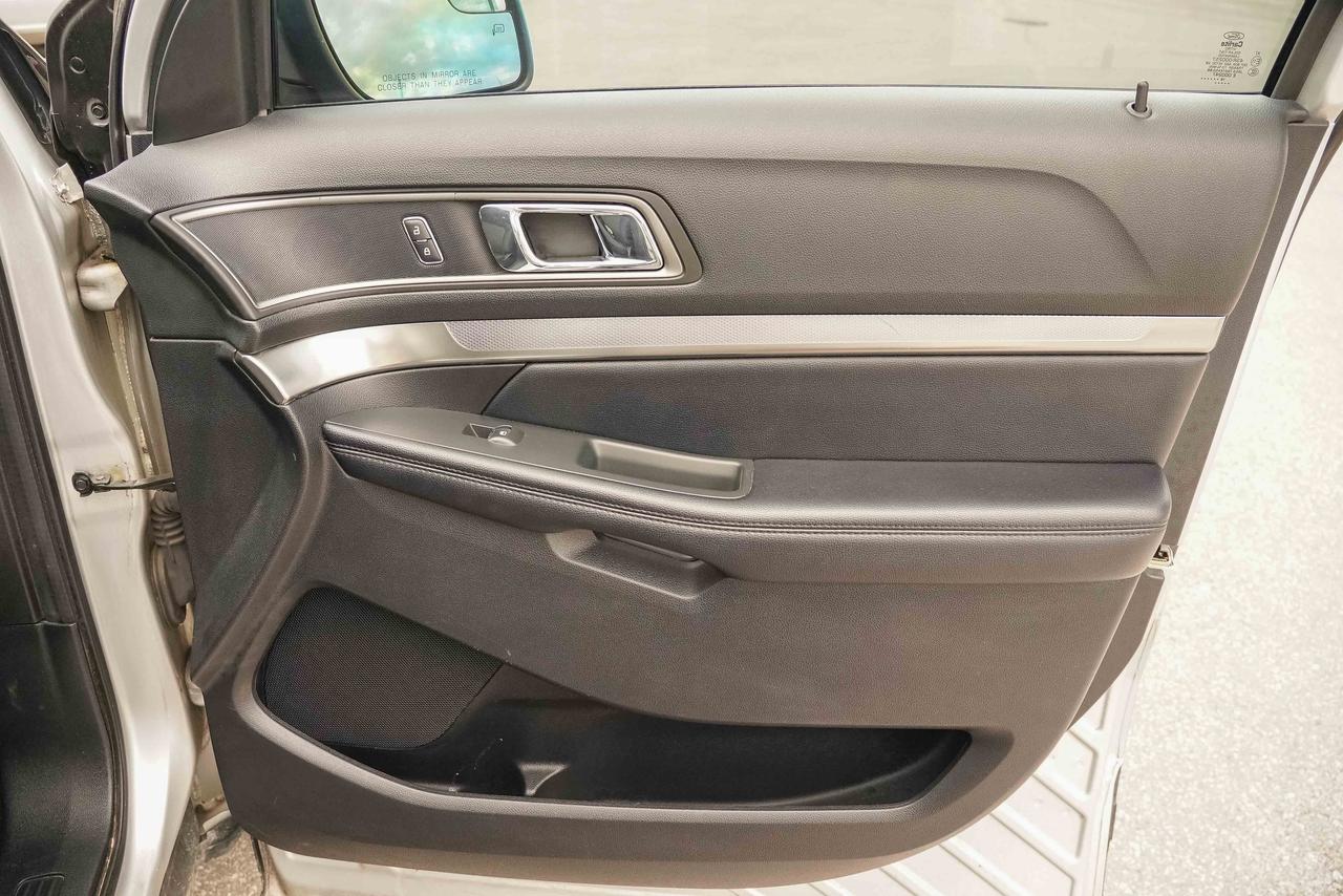 2018 Ford Explorer XLT Photo