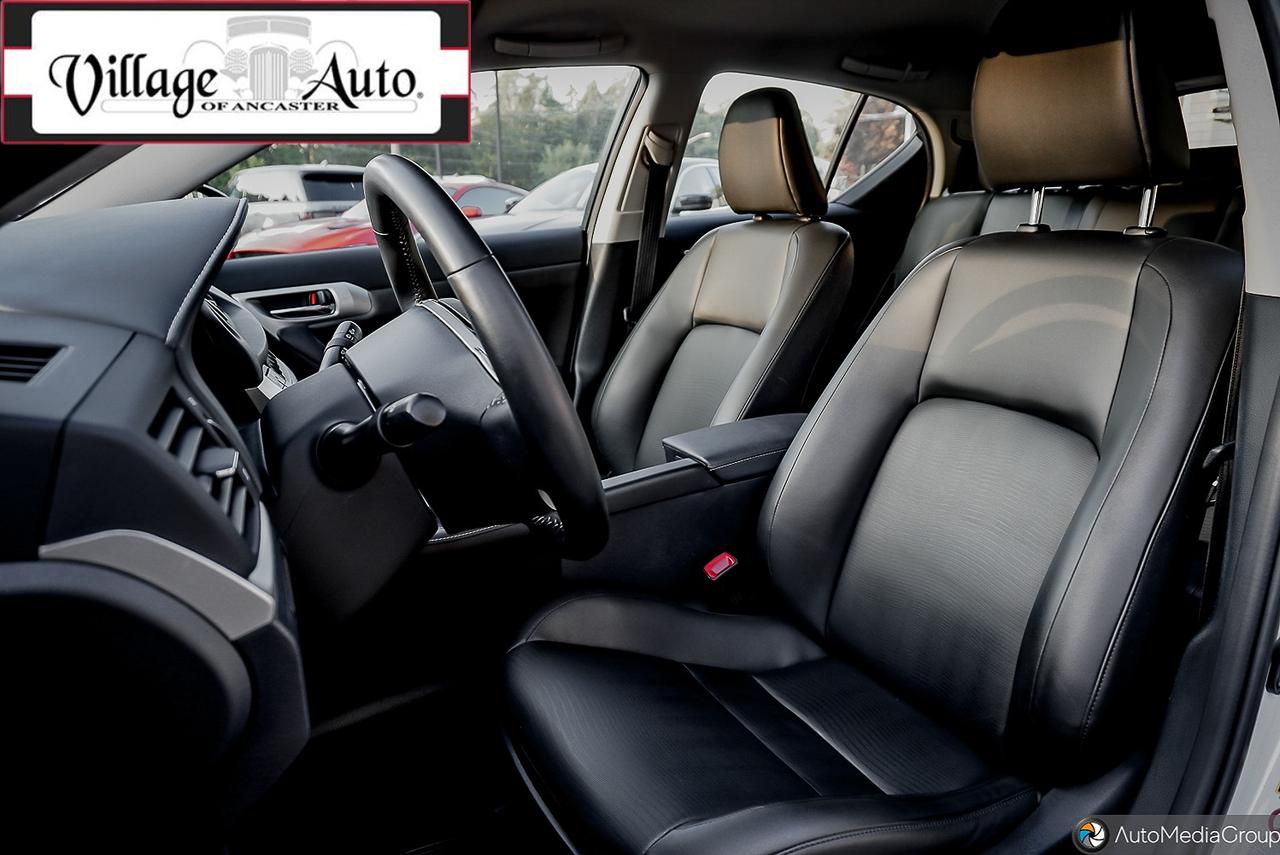 2011 Lexus CT 200h FWD 4dr Hybrid - Photo #13