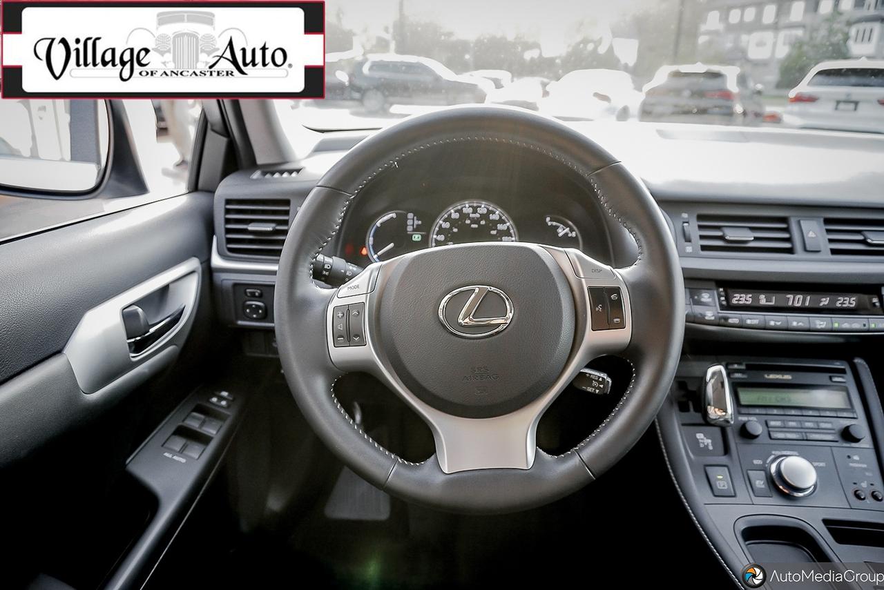 2011 Lexus CT 200h FWD 4dr Hybrid - Photo #17