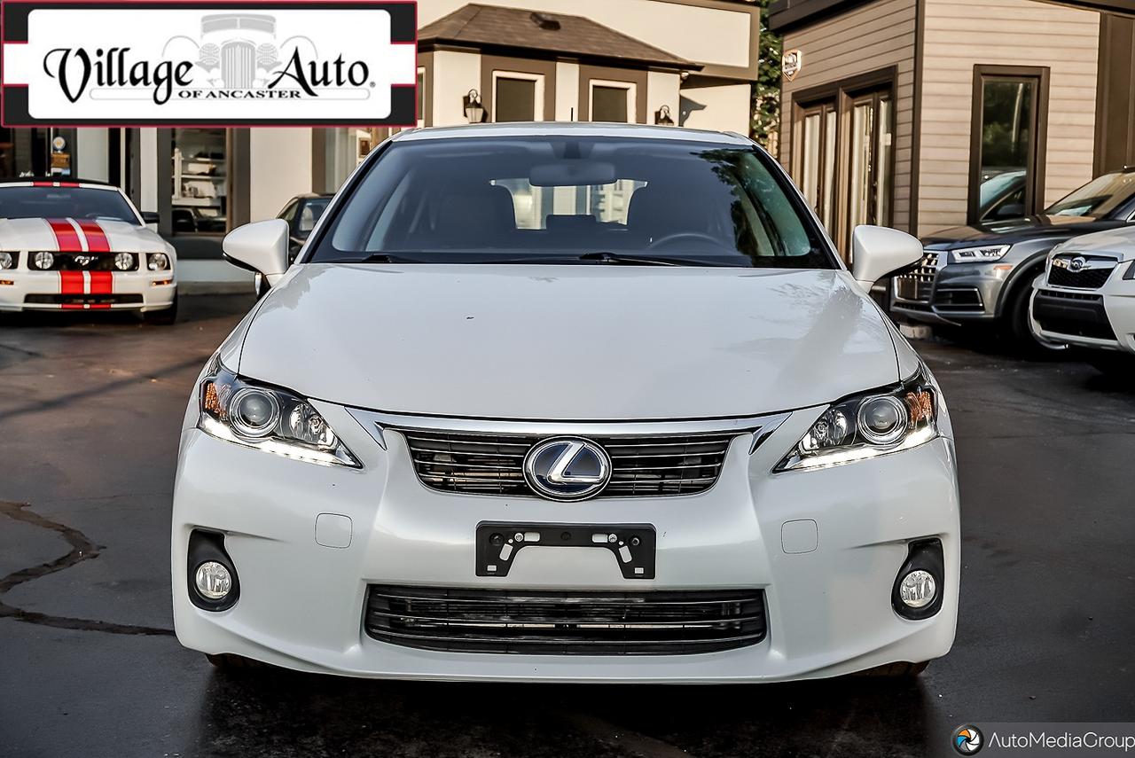 2011 Lexus CT 200h FWD 4dr Hybrid - Photo #11