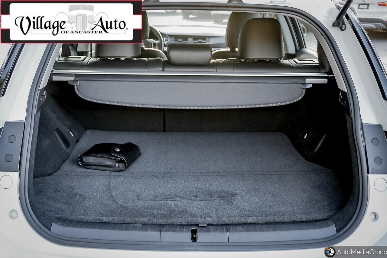 2011 Lexus CT 200h FWD 4dr Hybrid - Photo #15