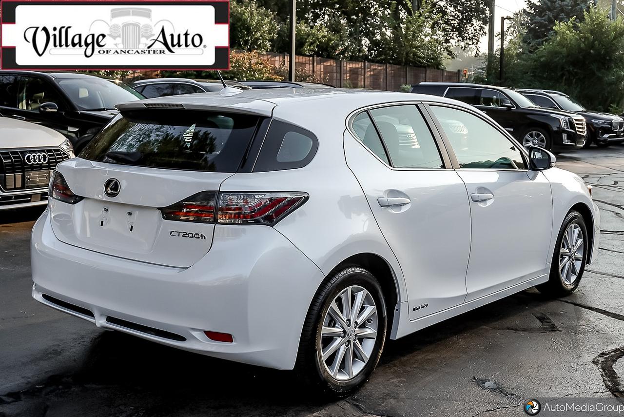 2011 Lexus CT 200h FWD 4dr Hybrid Photo