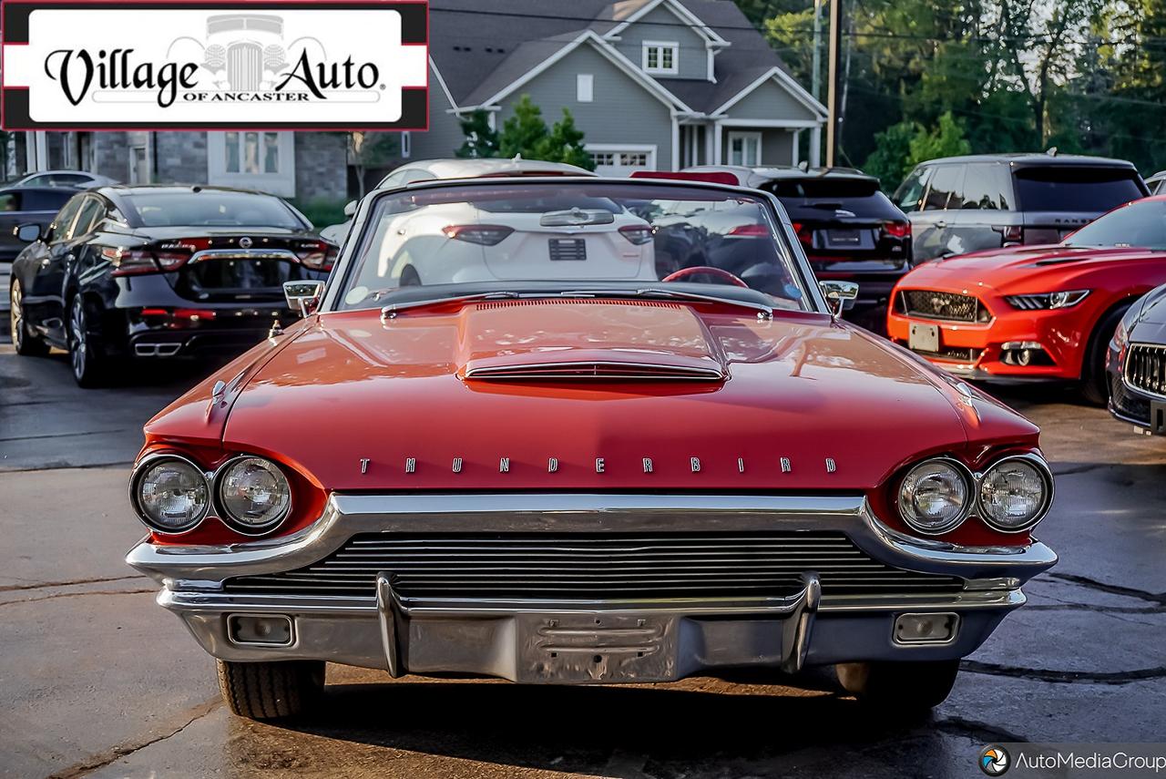 1964 Ford Thunderbird  Photo