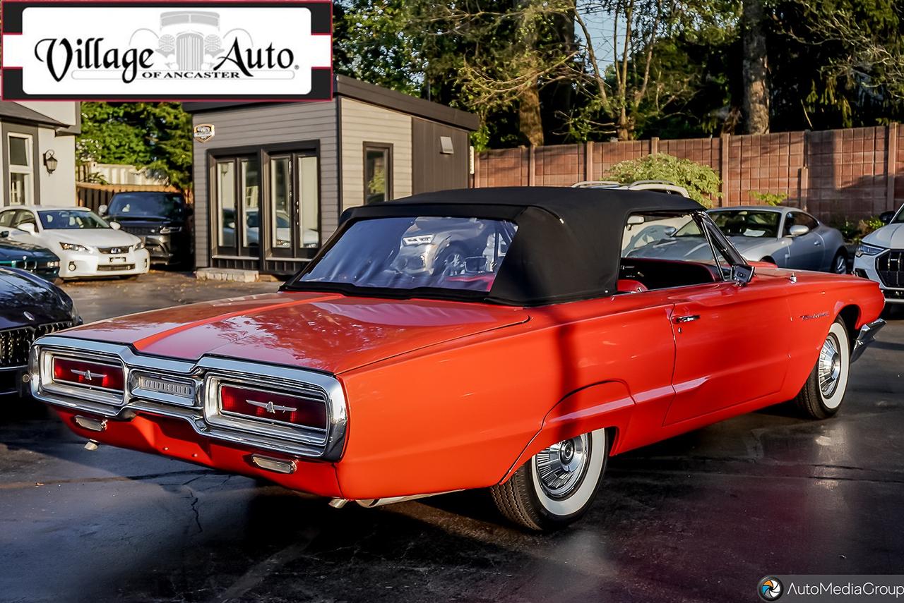 1964 Ford Thunderbird  Photo