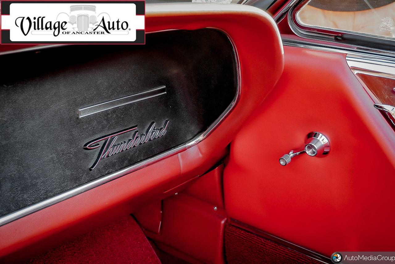1964 Ford Thunderbird  Photo