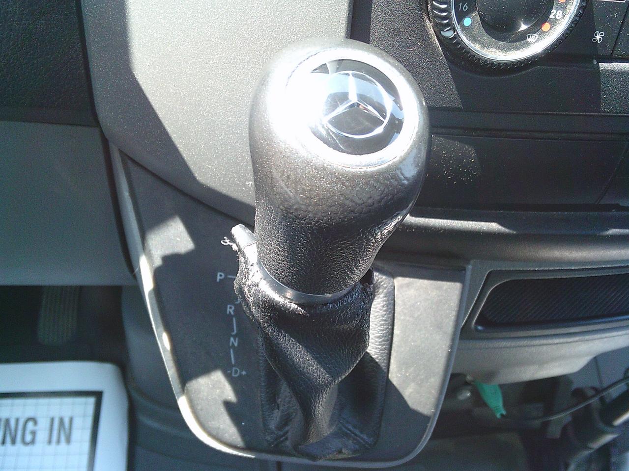 2014 Mercedes-Benz Sprinter 2500 14 FT/ BACKUP CAM/ SHELVES! Photo