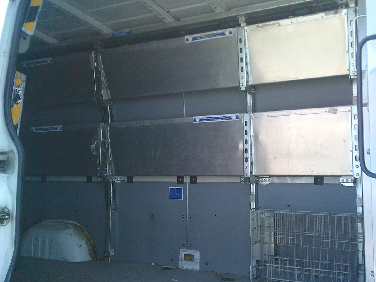 2014 Mercedes-Benz Sprinter 2500 14 FT/ BACKUP CAM/ SHELVES! Photo