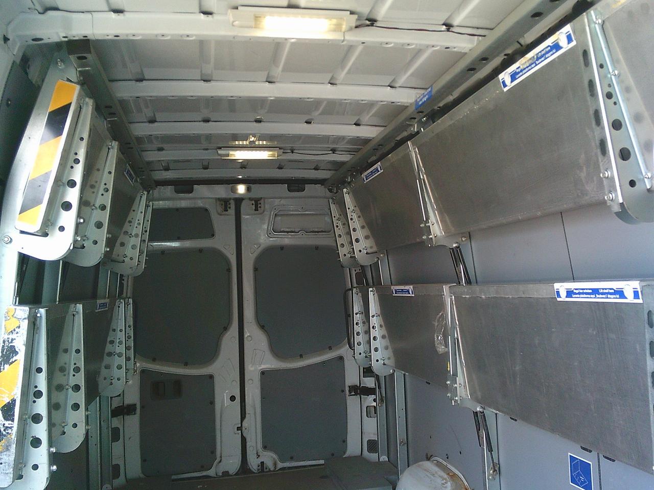 2014 Mercedes-Benz Sprinter 2500 14 FT/ BACKUP CAM/ SHELVES! Photo