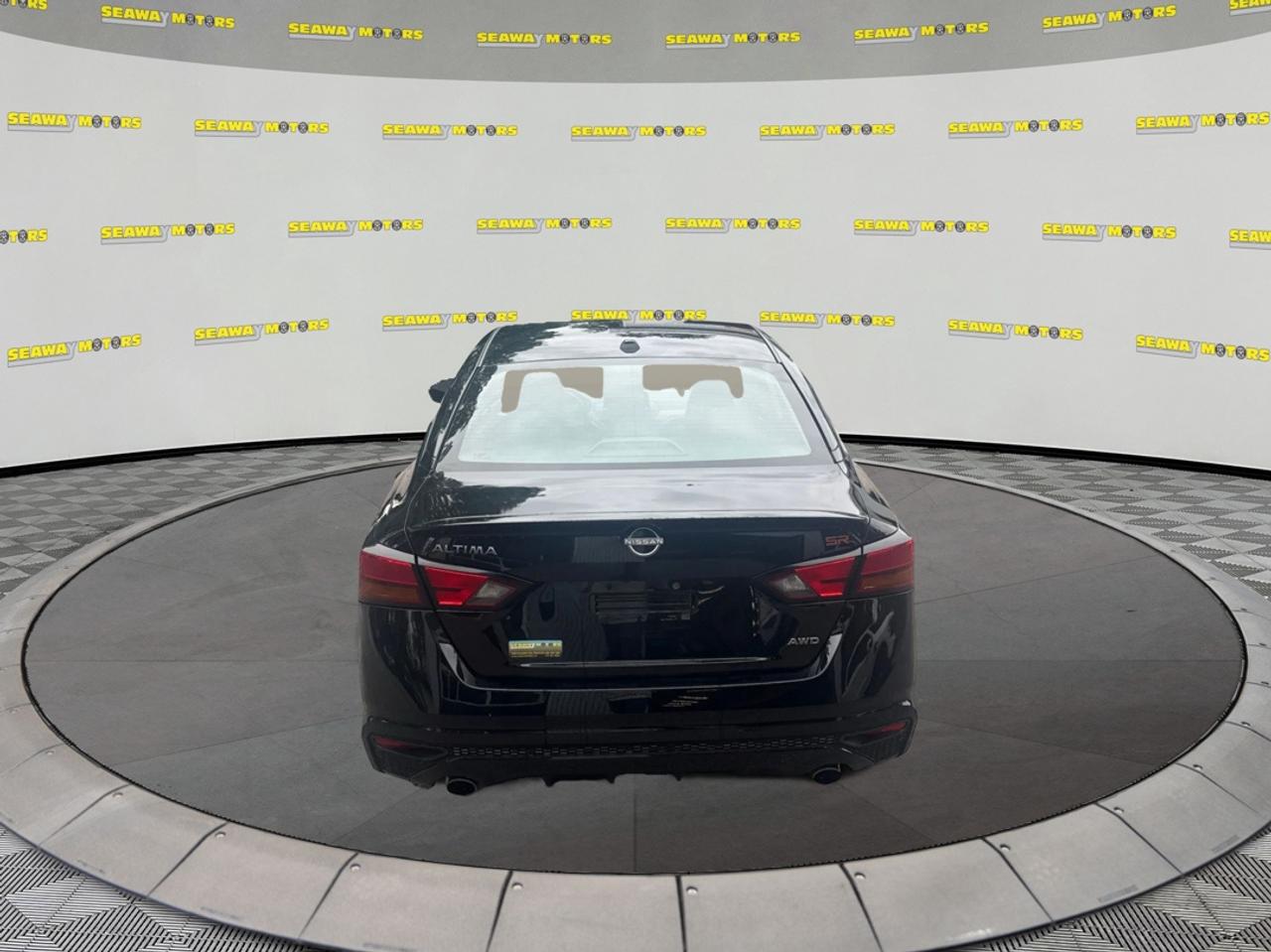 2024 Nissan Altima SR AWD Photo
