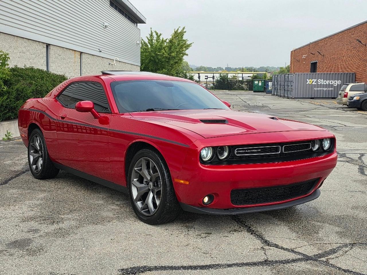 2017 Dodge Challenger SXT PLUS-NAVIGATION-LEATHER-SUNROOF-CERTIFIED Photo