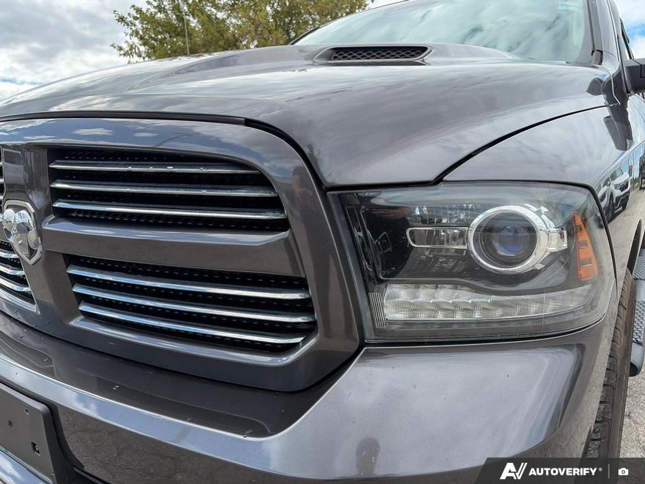 2017 RAM 1500 Sport HEATED & VENTILATED LEATHER SEATS Photo