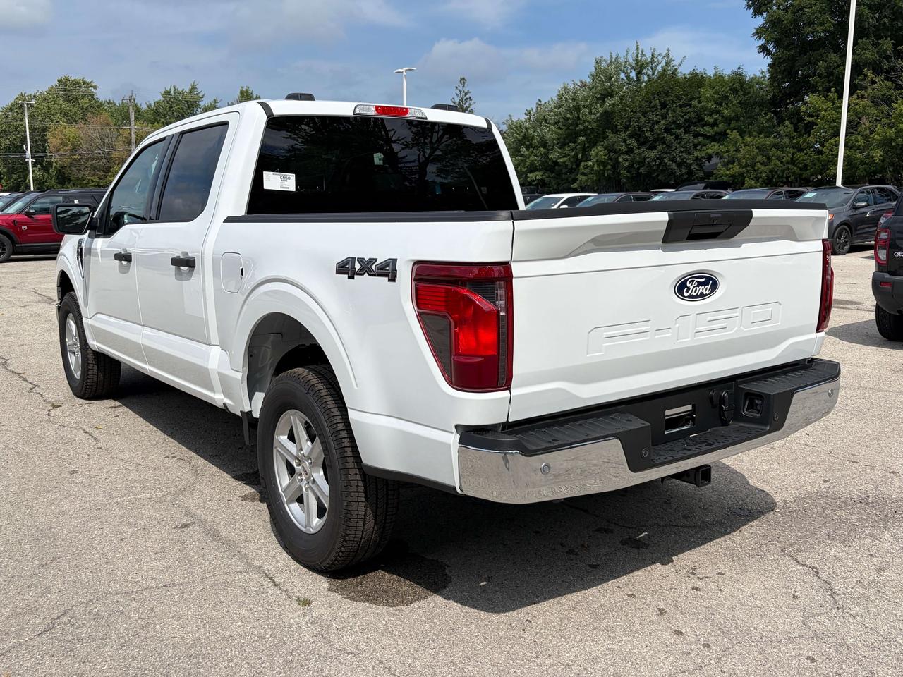 2026 Ford F-150 XLT 4WD SuperCrew 5.5' Box 300A Photo2
