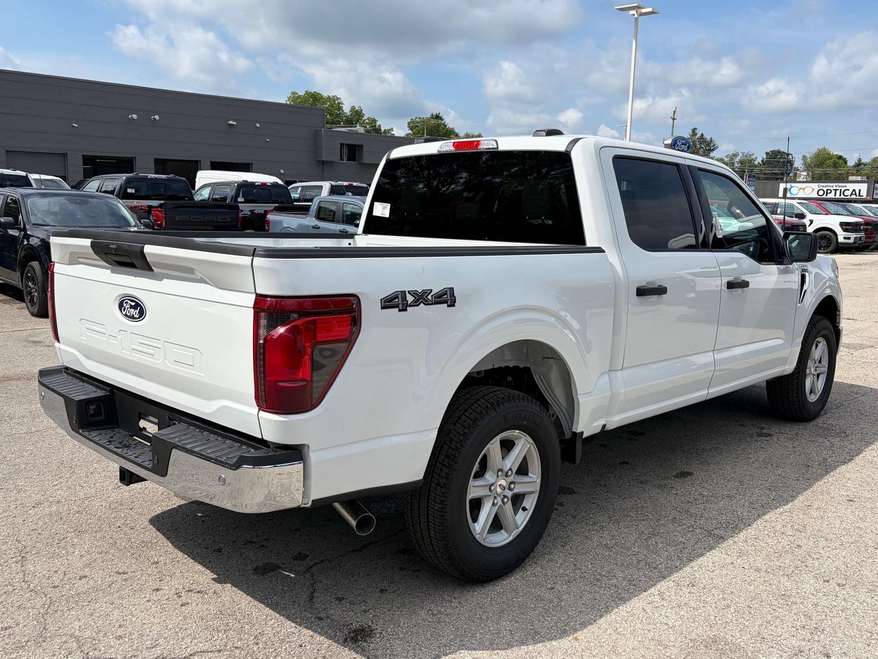 2026 Ford F-150 XLT 4WD SuperCrew 5.5' Box 300A Photo4