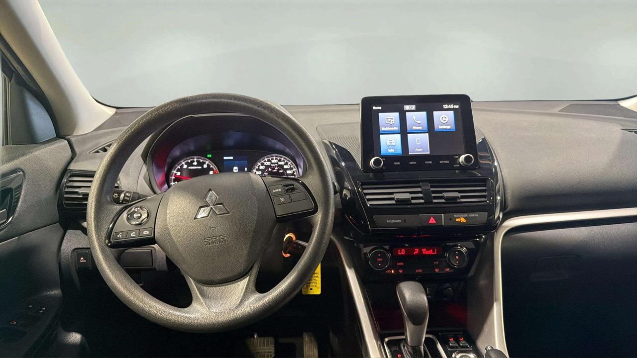 2023 Mitsubishi Eclipse Cross ES| CLEAN CARFAX| AWD| HTD SEATS| CARPLAY Photo