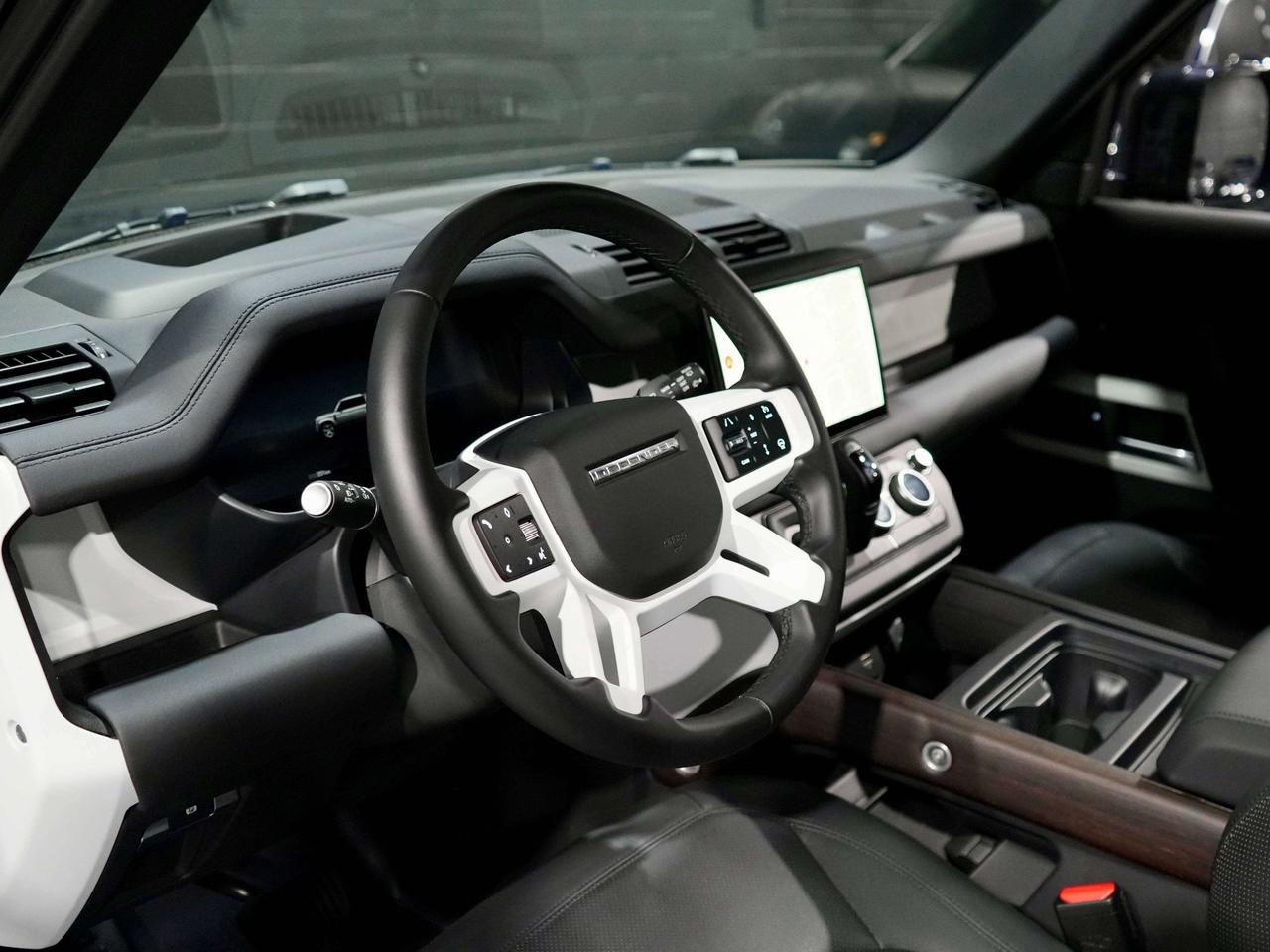 2024 Land Rover Defender SE|P500|1100KM|NO ACCIDENT|HUD|360|PANO|MERIDIAN Photo