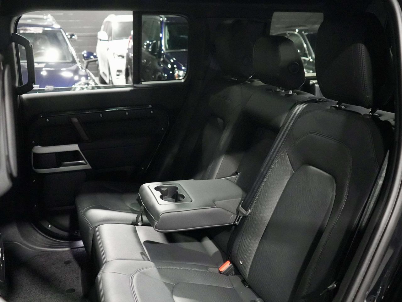 2024 Land Rover Defender SE|P500|1100KM|NO ACCIDENT|HUD|360|PANO|MERIDIAN Photo