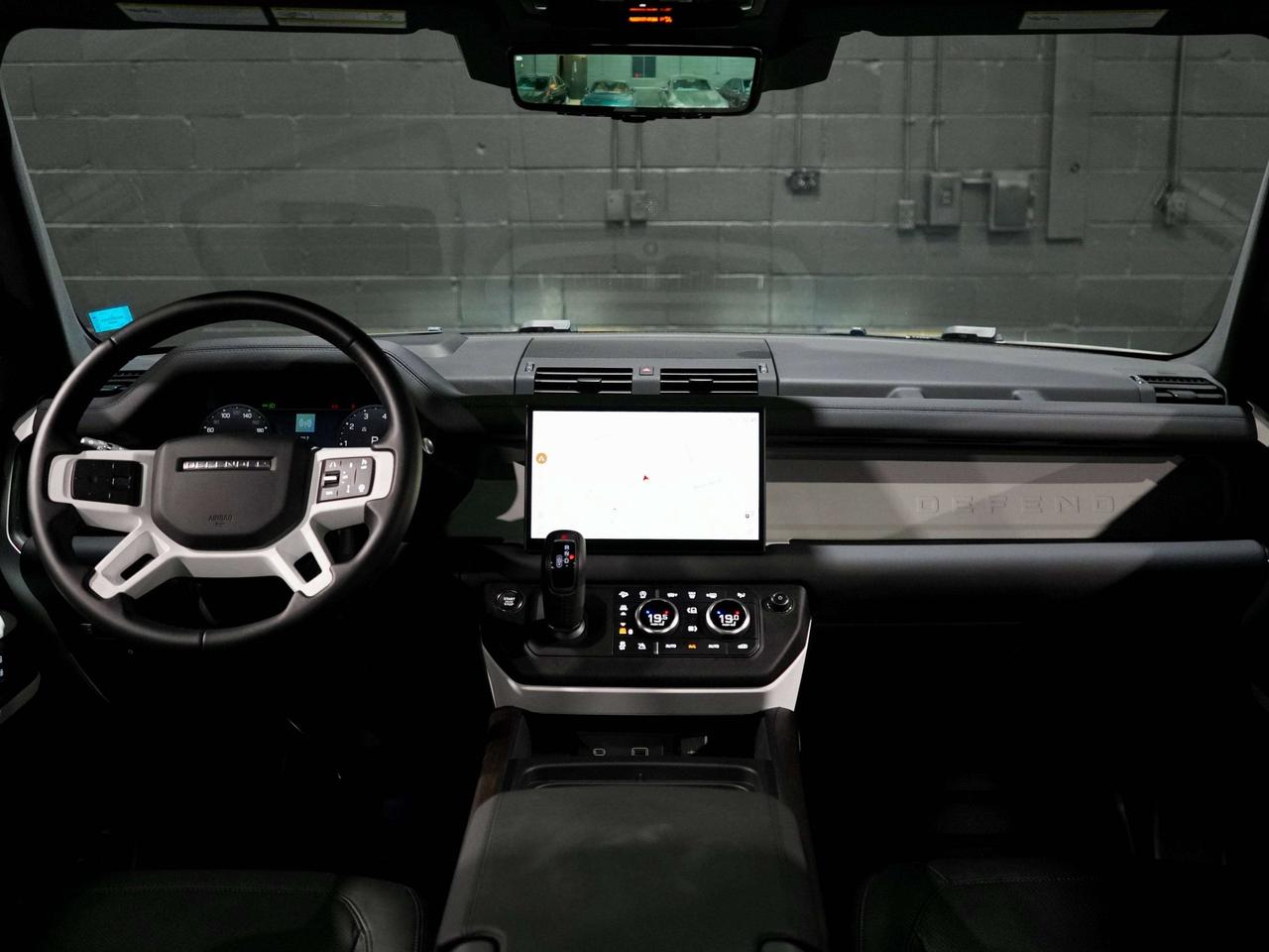 2024 Land Rover Defender SE|P500|1100KM|NO ACCIDENT|HUD|360|PANO|MERIDIAN Photo