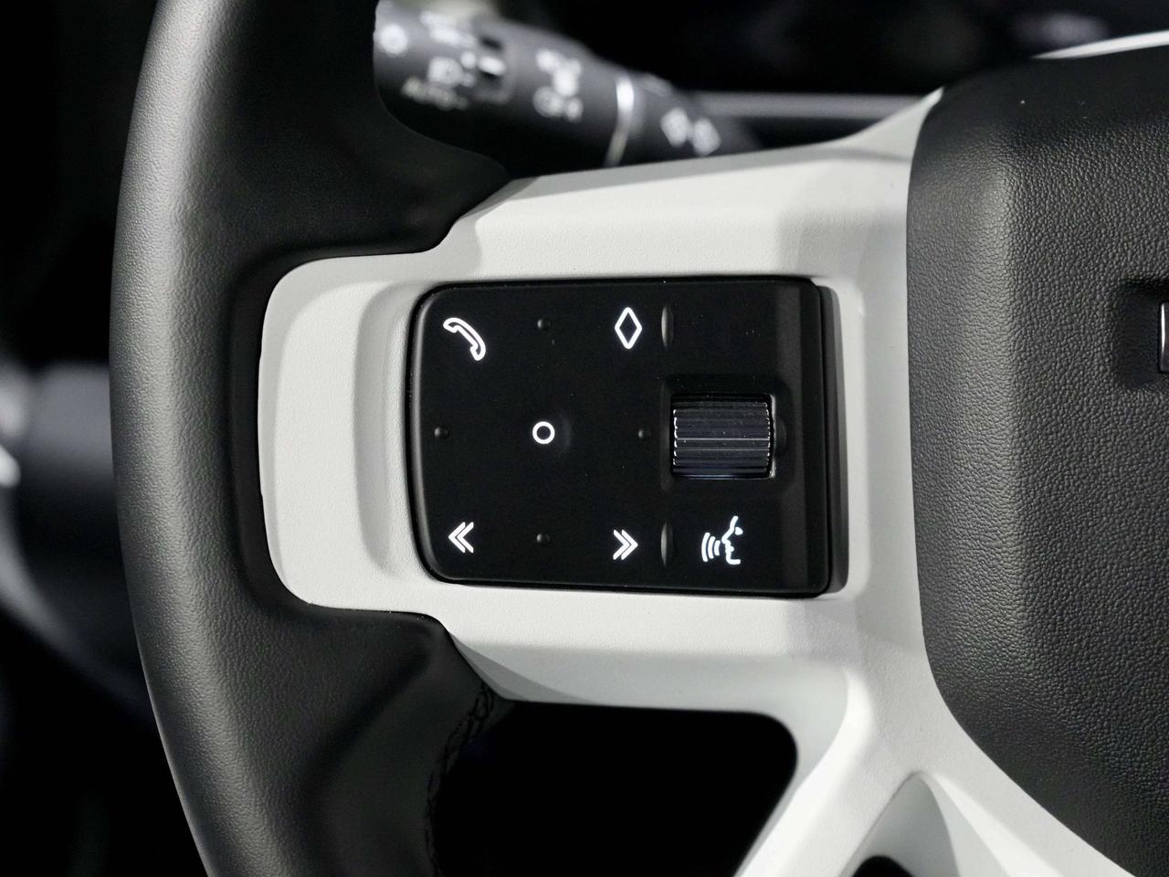 2024 Land Rover Defender SE|P500|1100KM|NO ACCIDENT|HUD|360|PANO|MERIDIAN Photo