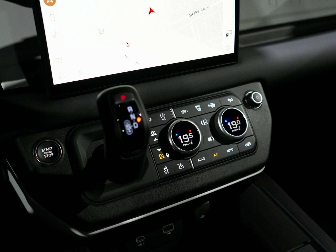2024 Land Rover Defender SE|P500|1100KM|NO ACCIDENT|HUD|360|PANO|MERIDIAN Photo