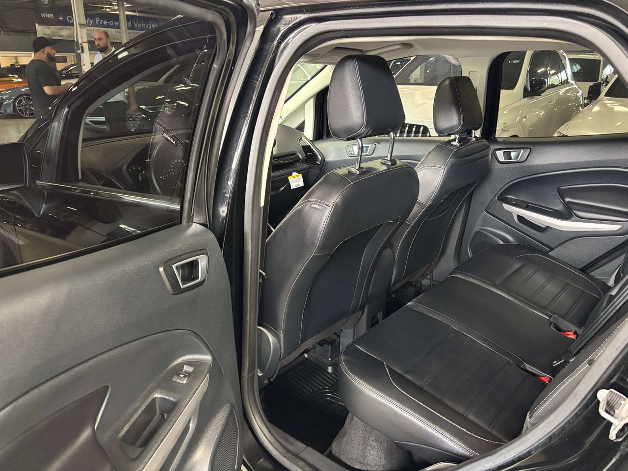 2022 Ford EcoSport Titanium|4WD|NAV|SUNROOF|LEATHER|HEATEDSEATS|+ Photo