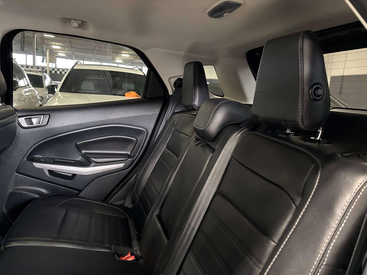 2022 Ford EcoSport Titanium|4WD|NAV|SUNROOF|LEATHER|HEATEDSEATS|+ Photo