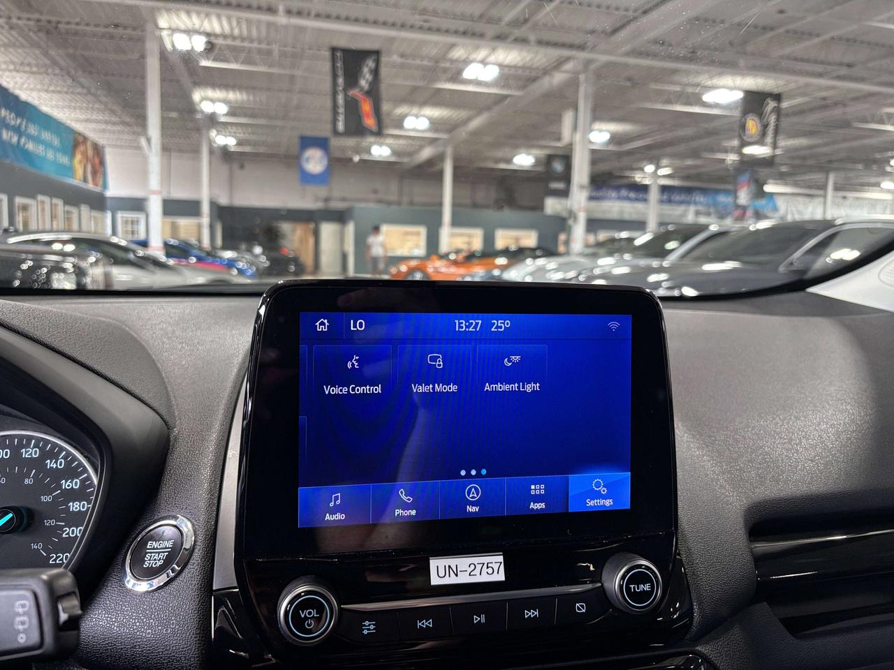 2022 Ford EcoSport Titanium|4WD|NAV|SUNROOF|LEATHER|HEATEDSEATS|+ Photo