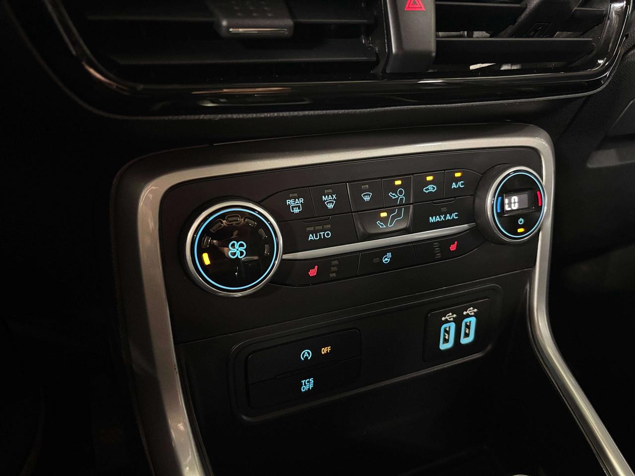 2022 Ford EcoSport Titanium|4WD|NAV|SUNROOF|LEATHER|HEATEDSEATS|+ Photo