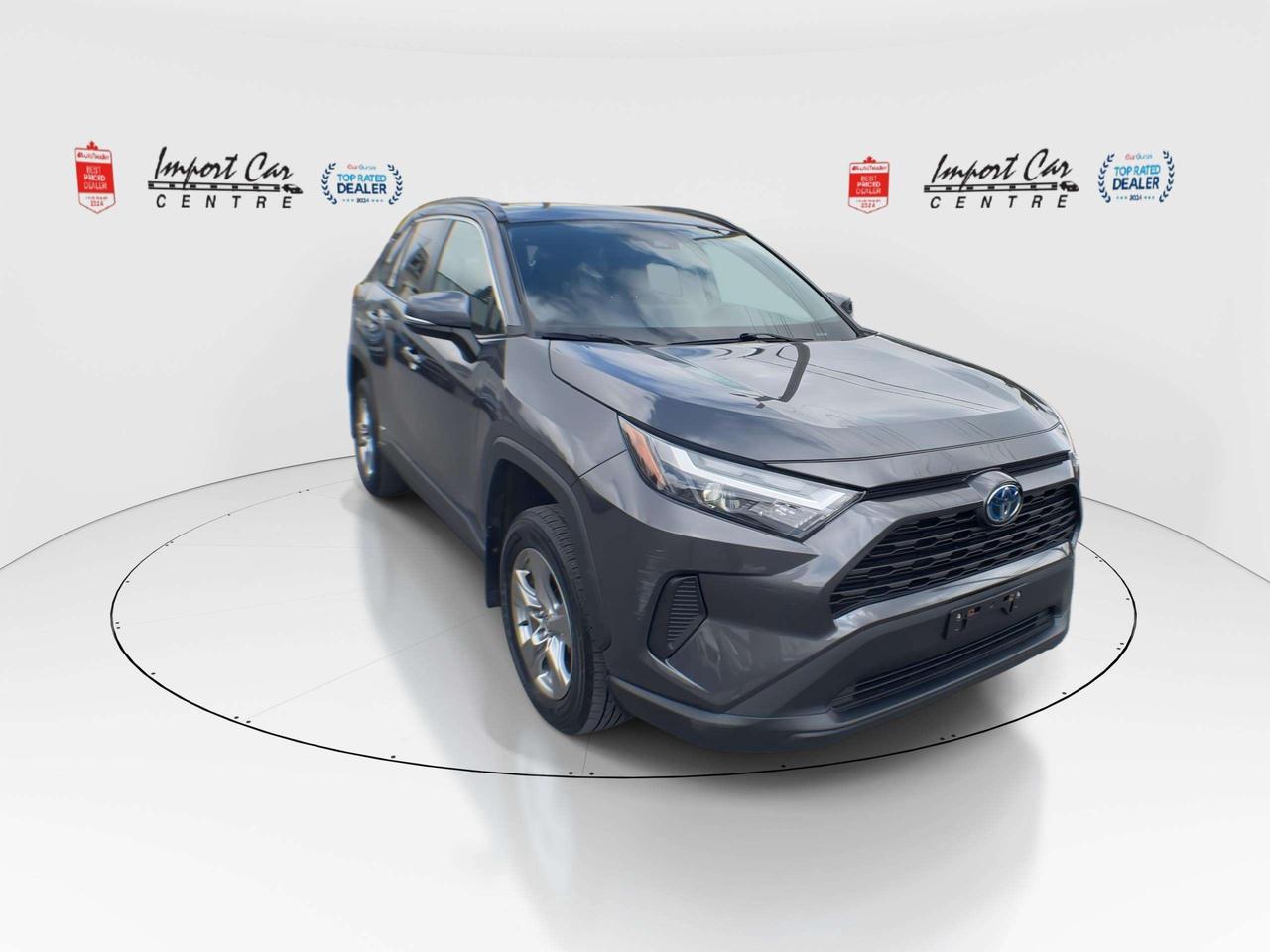 2023 Toyota RAV4 XLE HYBRID, ROOF, HTD. SEATS, BLIS, BK. CAM, ALLOYS Photo