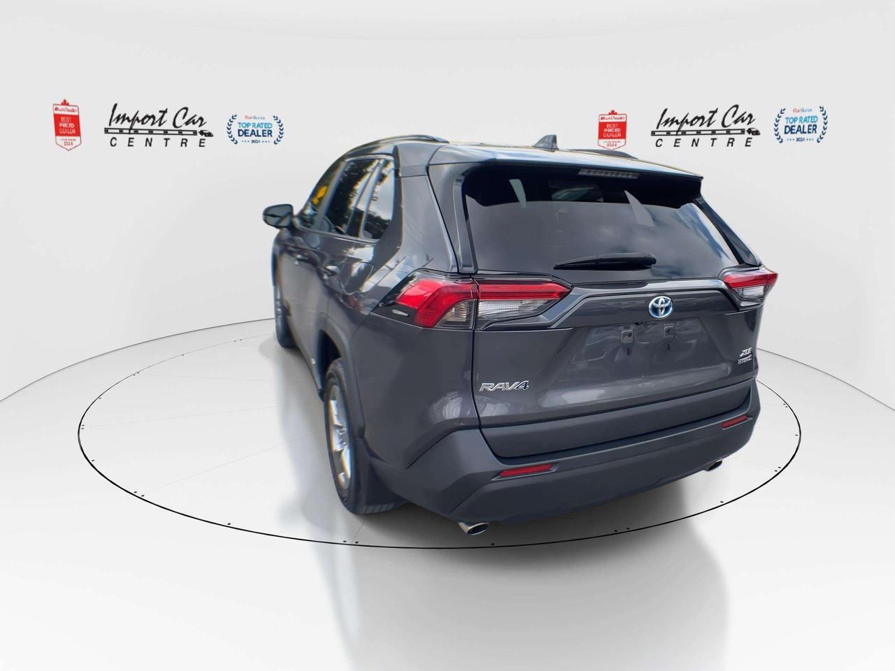 2023 Toyota RAV4 XLE HYBRID, ROOF, HTD. SEATS, BLIS, BK. CAM, ALLOYS Photo