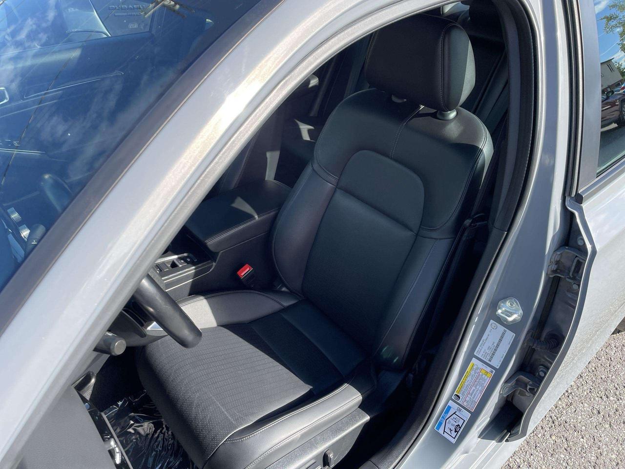 2025 Honda Civic Sport Touring HYBRID!!  LEATHER, BOSE SOUND, ROOF, NAVI, BLIS, BK. CAM, ALLOYS Photo