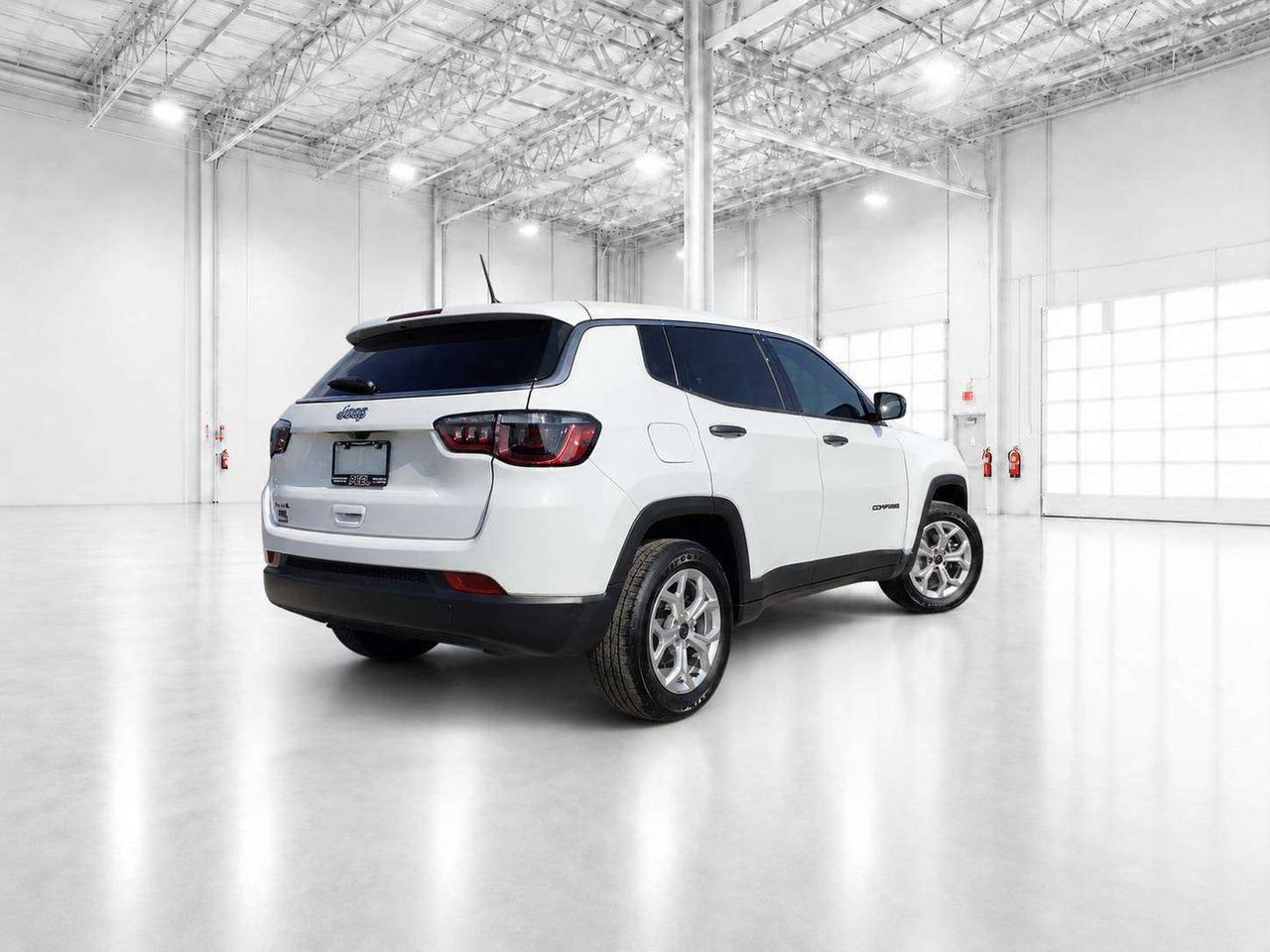 2025 Jeep Compass Sport | Heated Seats | CarPlay |4X4 Photo4
