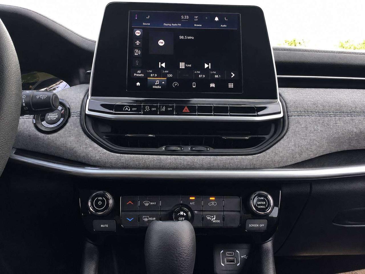 2025 Jeep Compass Sport | Heated Seats | CarPlay |4X4 Photo