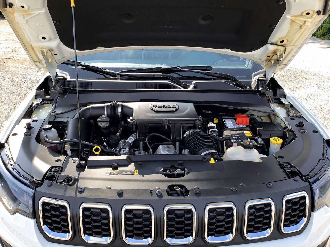 2025 Jeep Compass Sport | Heated Seats | CarPlay |4X4 Photo