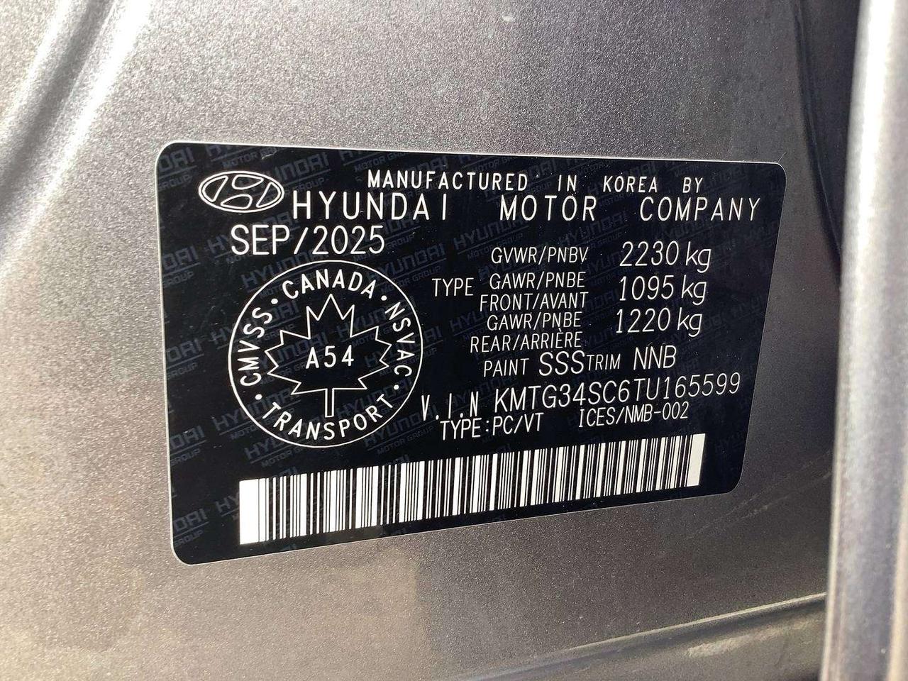 2026 Genesis G70 2.5T Advanced | Vented Leather | Panoroof | AWD Photo