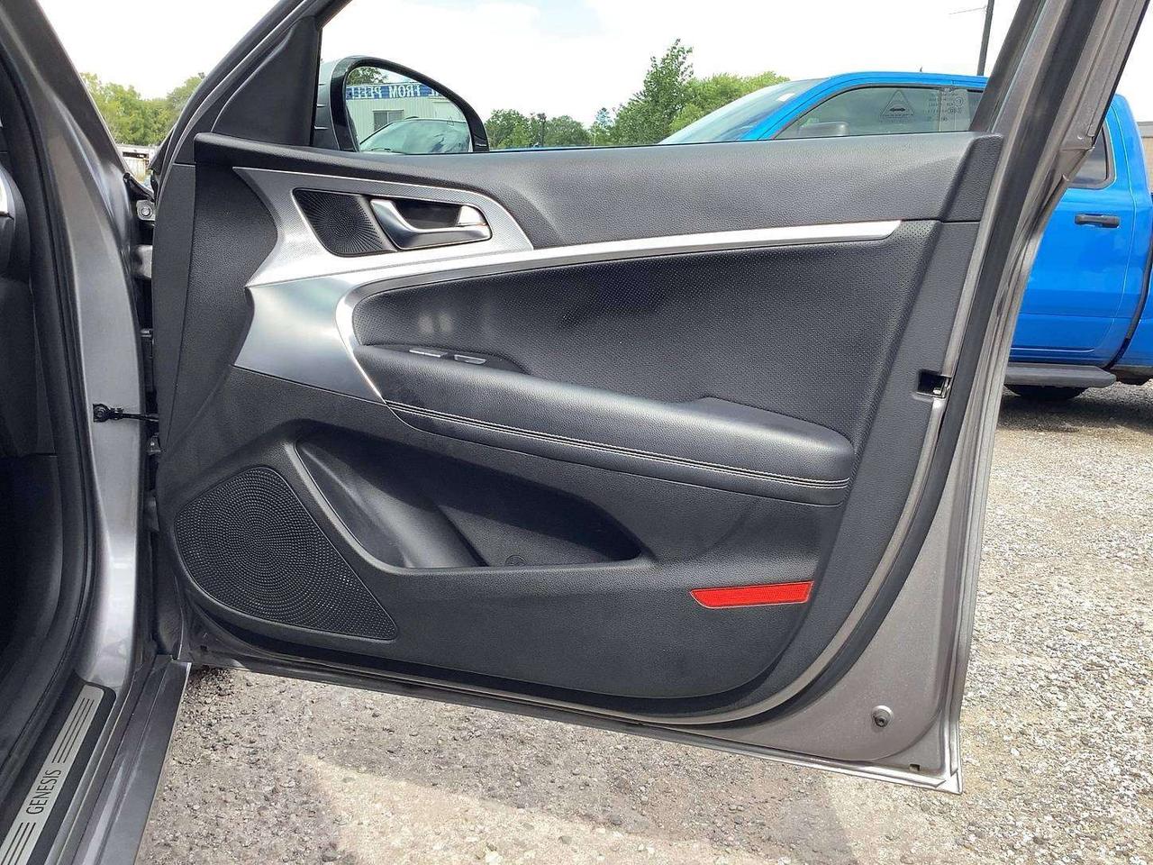 2026 Genesis G70 2.5T Advanced | Vented Leather | Panoroof | AWD Photo