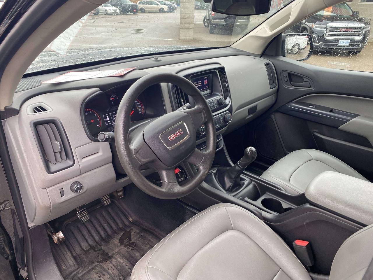 2016 GMC Canyon 2WD SL, CLEAN CARFAX, BACK UP CAMERA, 2 PASSENGER! Photo