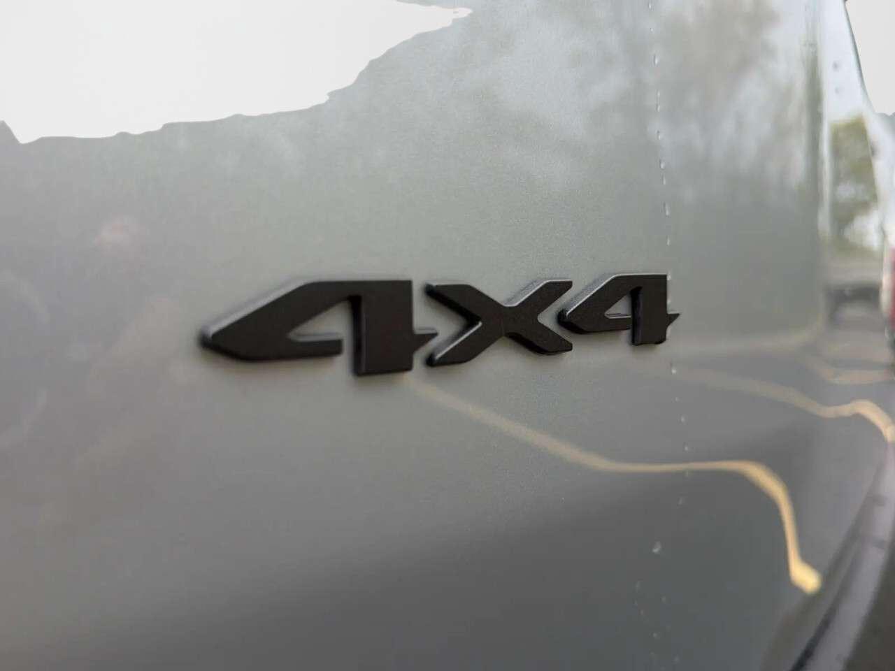 2026 Jeep Cherokee Limited 4X4 Photo