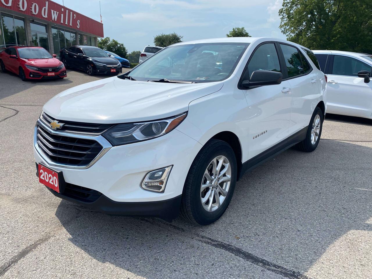2020 Chevrolet Equinox LS, CLEAN CARFAX, HEATED SEATS, REMOTE START! - Photo #4