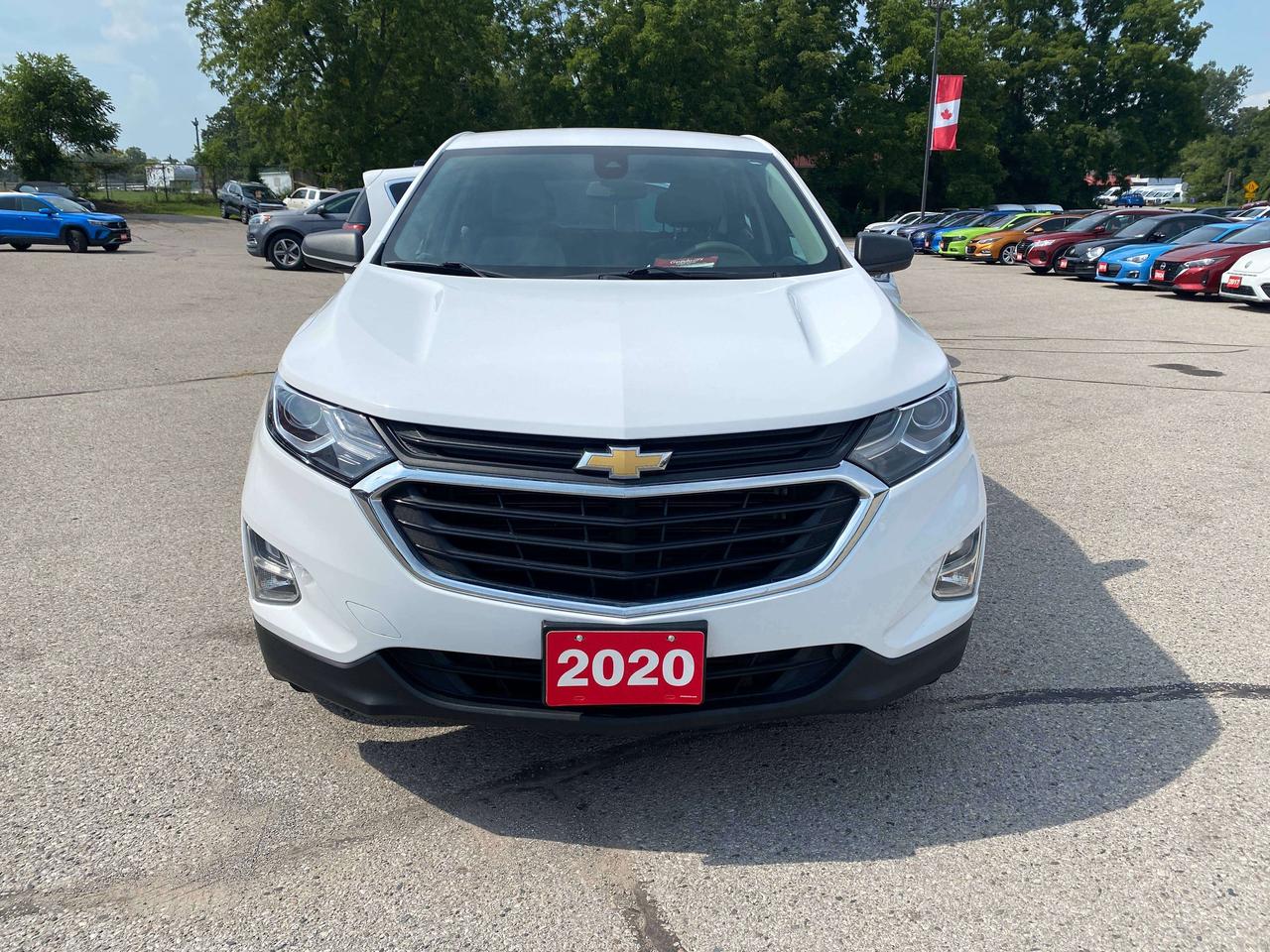 2020 Chevrolet Equinox LS, CLEAN CARFAX, HEATED SEATS, REMOTE START! Photo