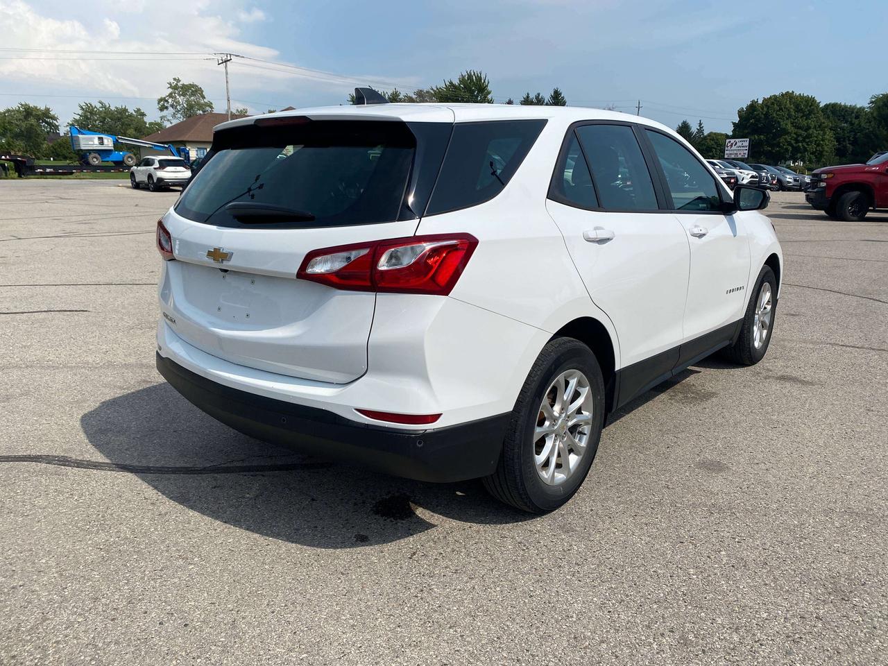 2020 Chevrolet Equinox LS, CLEAN CARFAX, HEATED SEATS, REMOTE START! - Photo #8