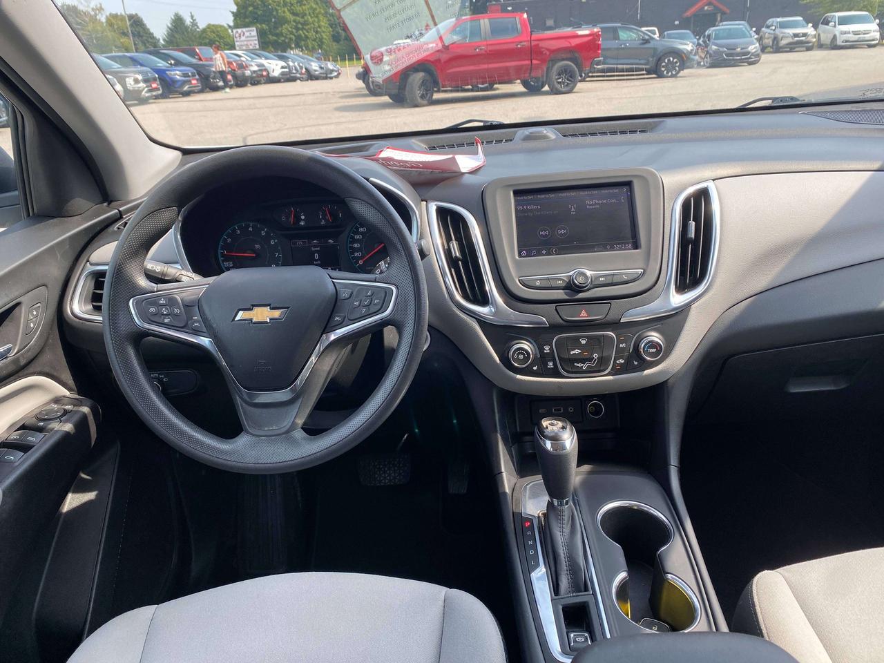 2020 Chevrolet Equinox LS, CLEAN CARFAX, HEATED SEATS, REMOTE START! Photo