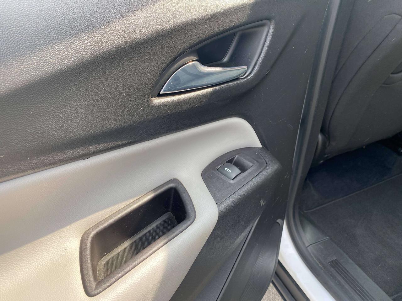 2020 Chevrolet Equinox LS, CLEAN CARFAX, HEATED SEATS, REMOTE START! - Photo #15