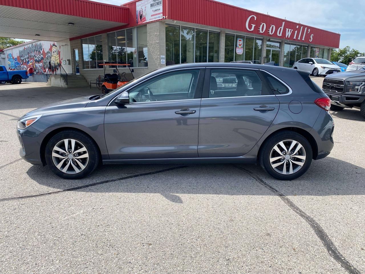 2019 Hyundai Elantra PREFERRED, CLEAN CARFAX, HEATED SEATS / WHEEL! - Photo #5