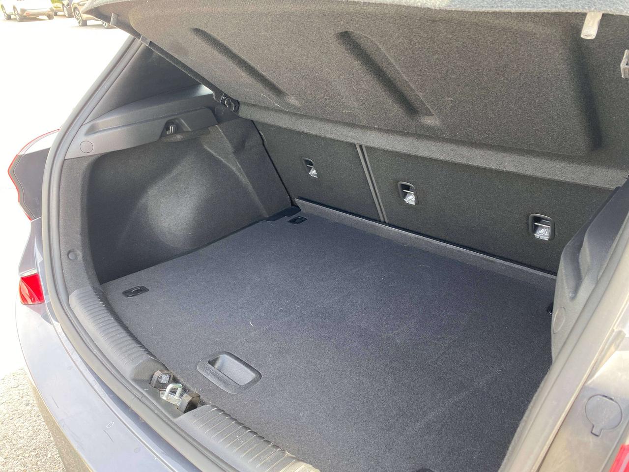 2019 Hyundai Elantra PREFERRED, CLEAN CARFAX, HEATED SEATS / WHEEL! Photo