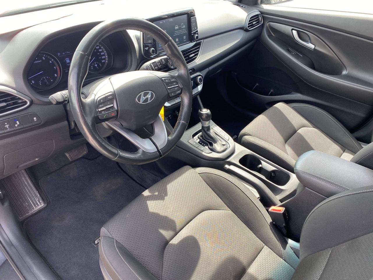 2019 Hyundai Elantra PREFERRED, CLEAN CARFAX, HEATED SEATS / WHEEL! - Photo #11